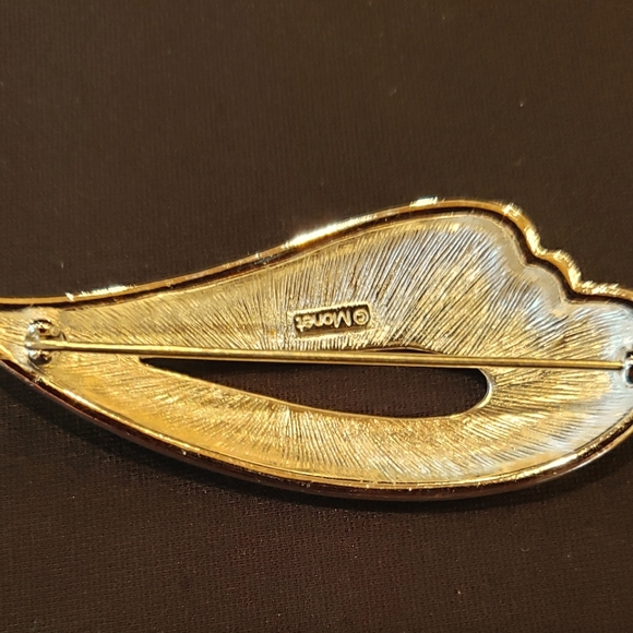 Monet Enamel Leaf Brooch/Pin - Picture 7 of 8
